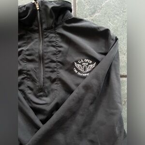 Nike golf windbreak crew neck